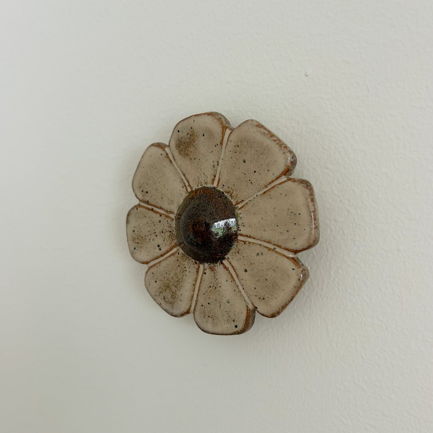 Ceramic Wall Flower - Brown