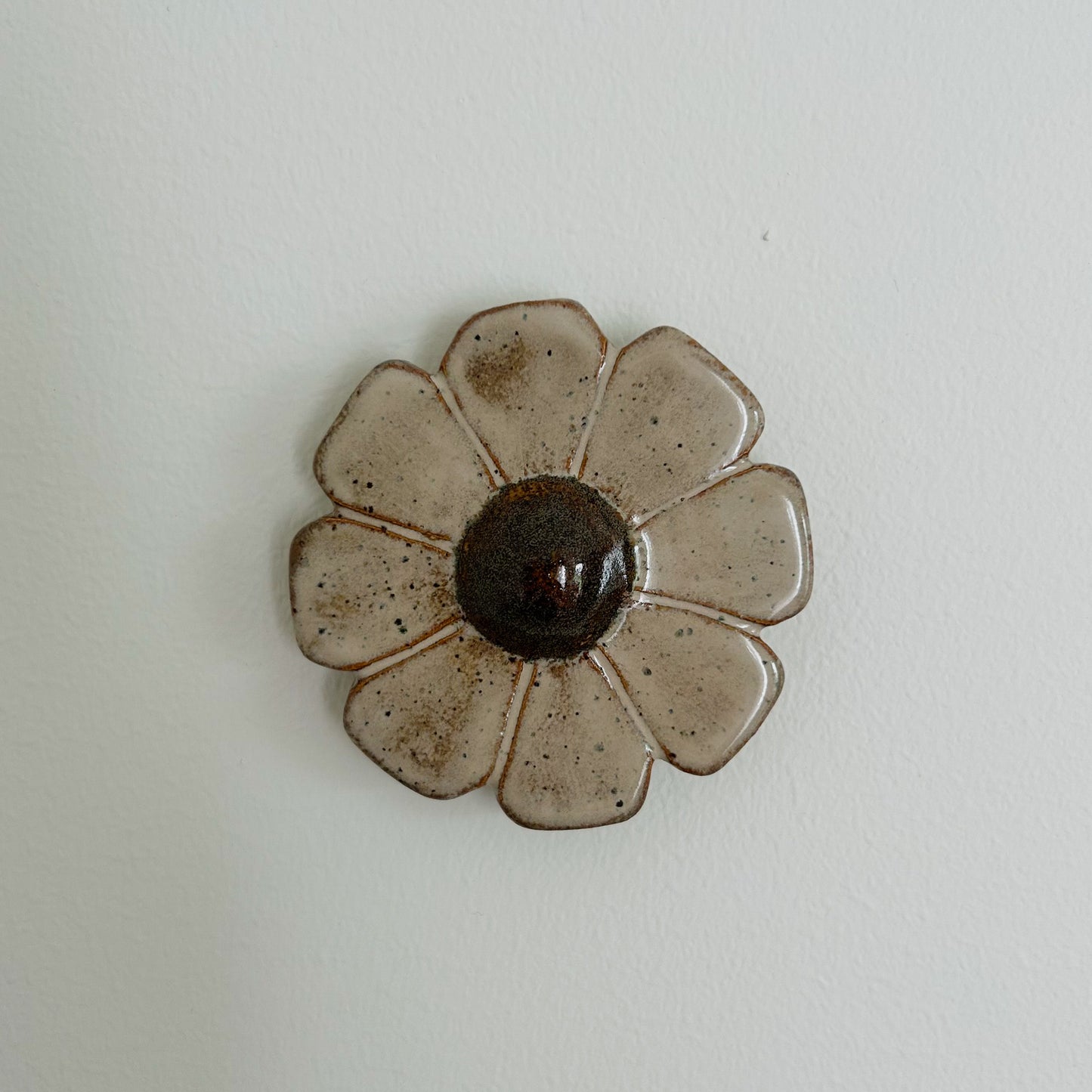 Ceramic Wall Flower - Brown