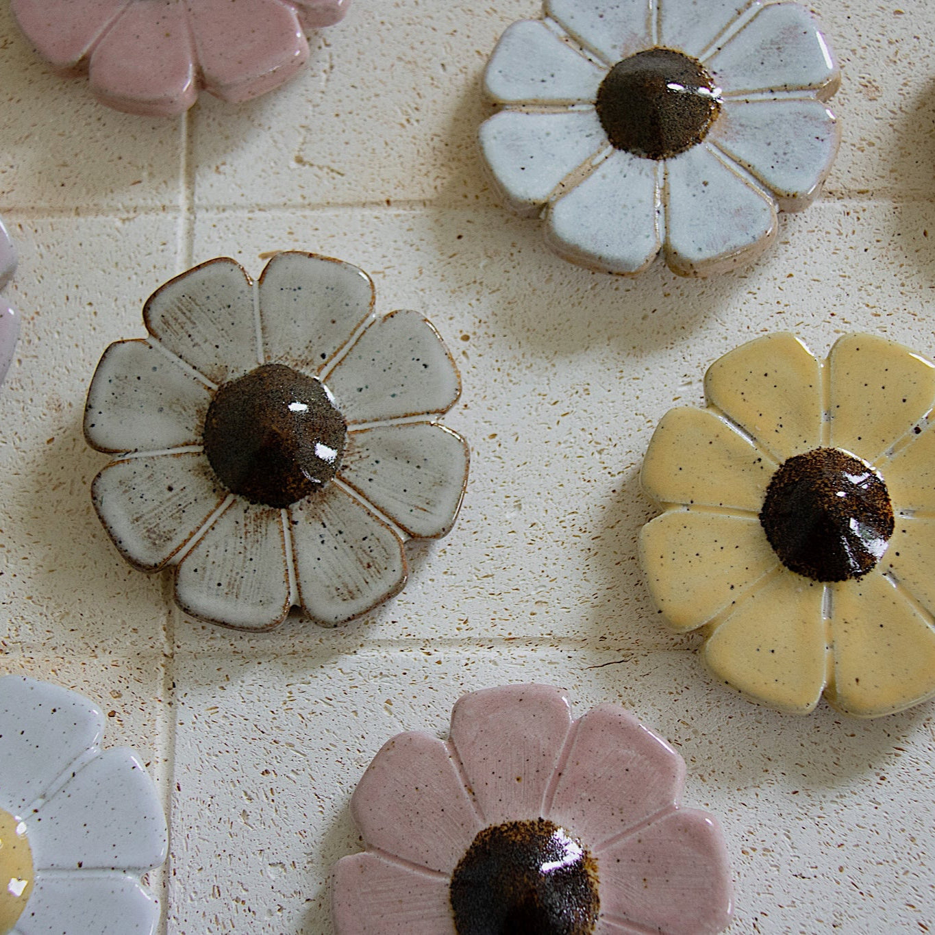 Ceramic Wall Flower - Brown